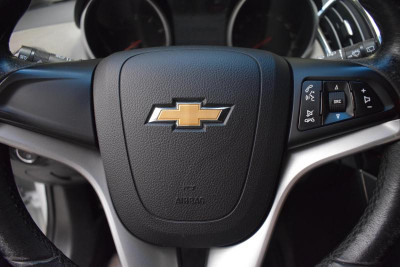 Chevrolet Cruze 1.6 AT (109 л. с.)