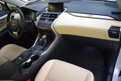 Lexus NX 200t 2.0 AT (238 л.с.) 4WD Progressive