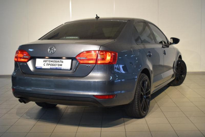 Volkswagen Jetta 1.4 TSI DSG (122 л. с.)