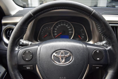 Toyota RAV4 2.0 CVT (146 л. с.)