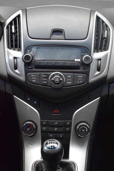 Chevrolet Cruze 1.6 MT (109 л. с.)