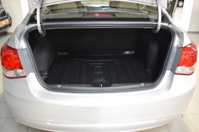 Chevrolet Cruze 1.6 MT (109 л. с.)