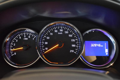 Renault Logan 1.6 MT (82 л. с.)
