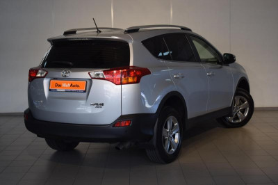 Toyota RAV4 2.5 AT (180 л. с.)