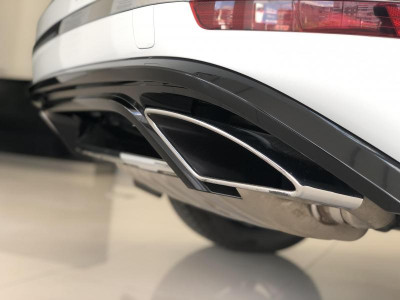 Volkswagen Touareg 3.6 FSI Tiptroniс 4Motion (249 л. с.) R-line Executive