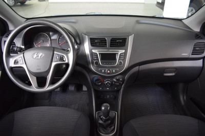 Hyundai Solaris 1.4 MT (107 л. с.)