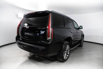 Cadillac Escalade 6.2 V8 АТ 4WD (426 л.с.) Luxury