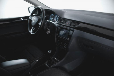 ŠKODA RAPID 1.6 MT (90 л. с.) Ambition