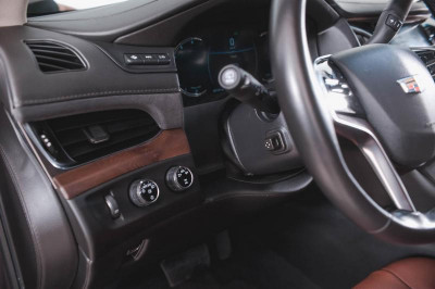 Cadillac Escalade 6.2 AT (409 л.с.) 4WD