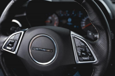 Chevrolet Camaro 2.0 AT (238 л. с.) RS