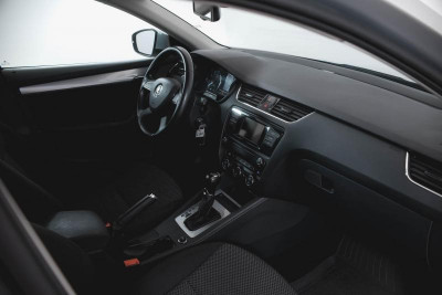 ŠKODA Octavia 1.6 AT (110 л.с.)