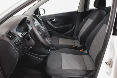 Volkswagen Polo 1.6 Tiptronic (105 л. с.)