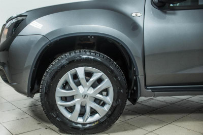 Nissan Terrano 1.6 MT (102 л. с.) Comfort