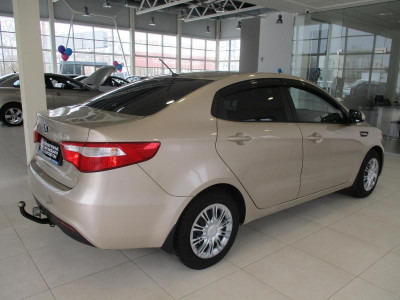Kia Rio 1.4 MT (97 л. с.)