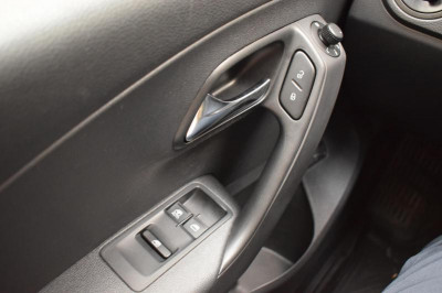 Volkswagen Polo 1.6 MT (85 л. с.)