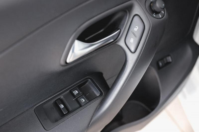 Volkswagen Polo 1.6 MT (85 л. с.)