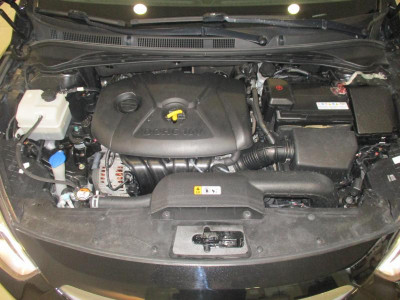 Hyundai i40 2.0 AT (150 л.с.)