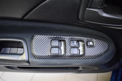 Mitsubishi Lancer 1.6 MT (98 л. с.)