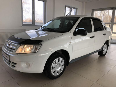 LADA Granta седан 1.6 MT 8кл (2181) (87 л. с.) Standard