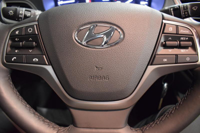 Hyundai Solaris 1.4 MT (100 л.с.)