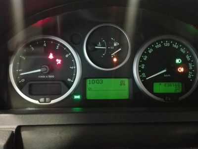 Land Rover Discovery 4.4 AT (295 л. с.)