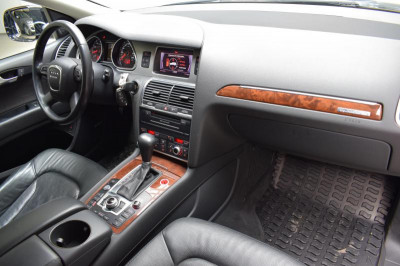 Audi Q7 3.0 TFSI tiptronic quattro (272 л. с.)