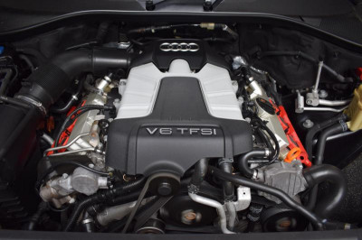 Audi Q7 3.0 TFSI tiptronic quattro (272 л. с.)