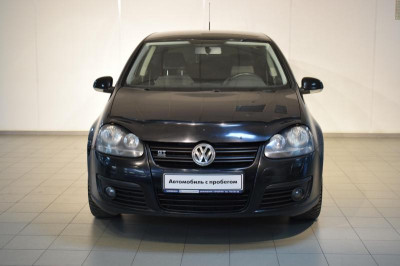 Volkswagen Golf 1.6 MT (102 л. с.)