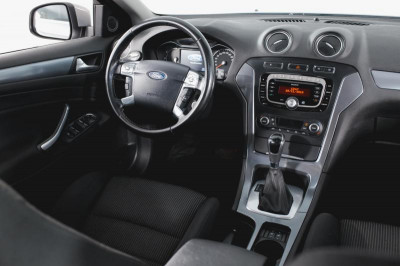 Ford Mondeo 2.0 Duratorq TDCi AT (140 л. с.)