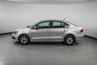 Volkswagen Polo 1.6 MT (105 л. с.)