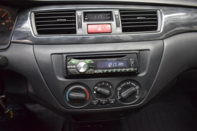 Mitsubishi Lancer 1.6 MT (98 л. с.)