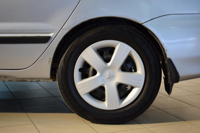 Mitsubishi Lancer 1.6 MT (98 л. с.)