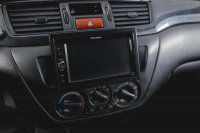 Mitsubishi Lancer 1.6 AT (90 л.с.)