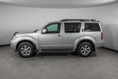 Nissan Pathfinder 2.5 dCi Turbo AT AWD (190 л. с.)