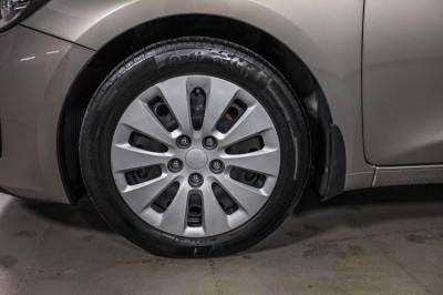 Kia ceed SW 1.6 AT (130 л. с.) Comfort