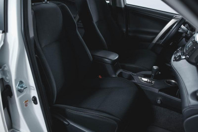 Toyota RAV4 2.0 CVT (146 л. с.)