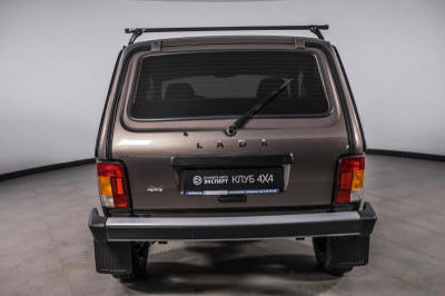 LADA 4x4 3 дв. 213105 1.7 MT (83 л.с.) 4WD Standard