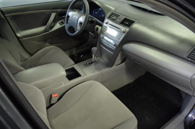 Toyota Camry 2.4 Hybrid CVT (187 л. с.)