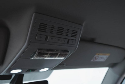 Volkswagen Multivan 2.0 TDI MT (140 л. с.) Trendline
