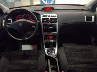 Peugeot 307 1.6 AT (110 л. с.)