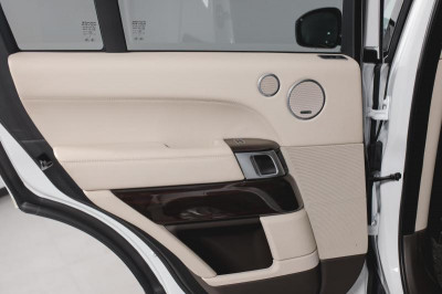 Land Rover Range Rover 4.4 SDV8 AT AWD (339 л. с.) Vogue