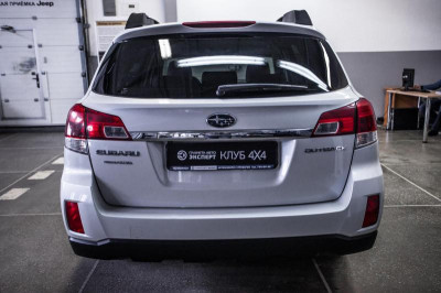 Subaru Outback 2.5 CVT AWD (167 л. с.)