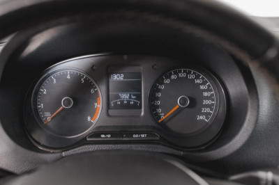 Volkswagen Polo 1.6 MT (105 л.с.) Comfortline