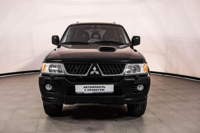 Mitsubishi Pajero Sport 2.5 TD MT (99 л. с.)