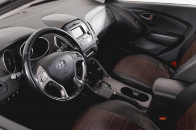 Hyundai ix35 2.0 AT 4WD (150 л. с.)