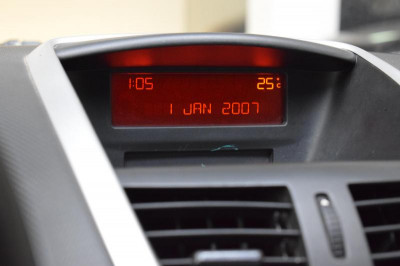 Peugeot 207 1.4 AMT (88 л.с.)