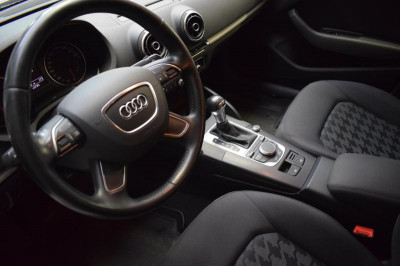 Audi A3 1.4 TFSI S tronic (125 л. с.)