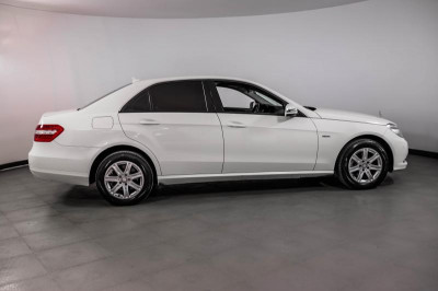 Mercedes-Benz E-Класс E 200 T BlueEfficiency 7G-Tronic Plus (184 л. с.)