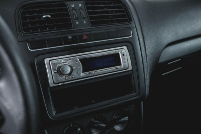 Volkswagen Polo 1.2 MT (70 л. с.)