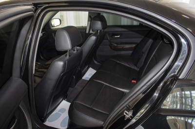 BMW 3 серия 320i AT (156 л.с.)
